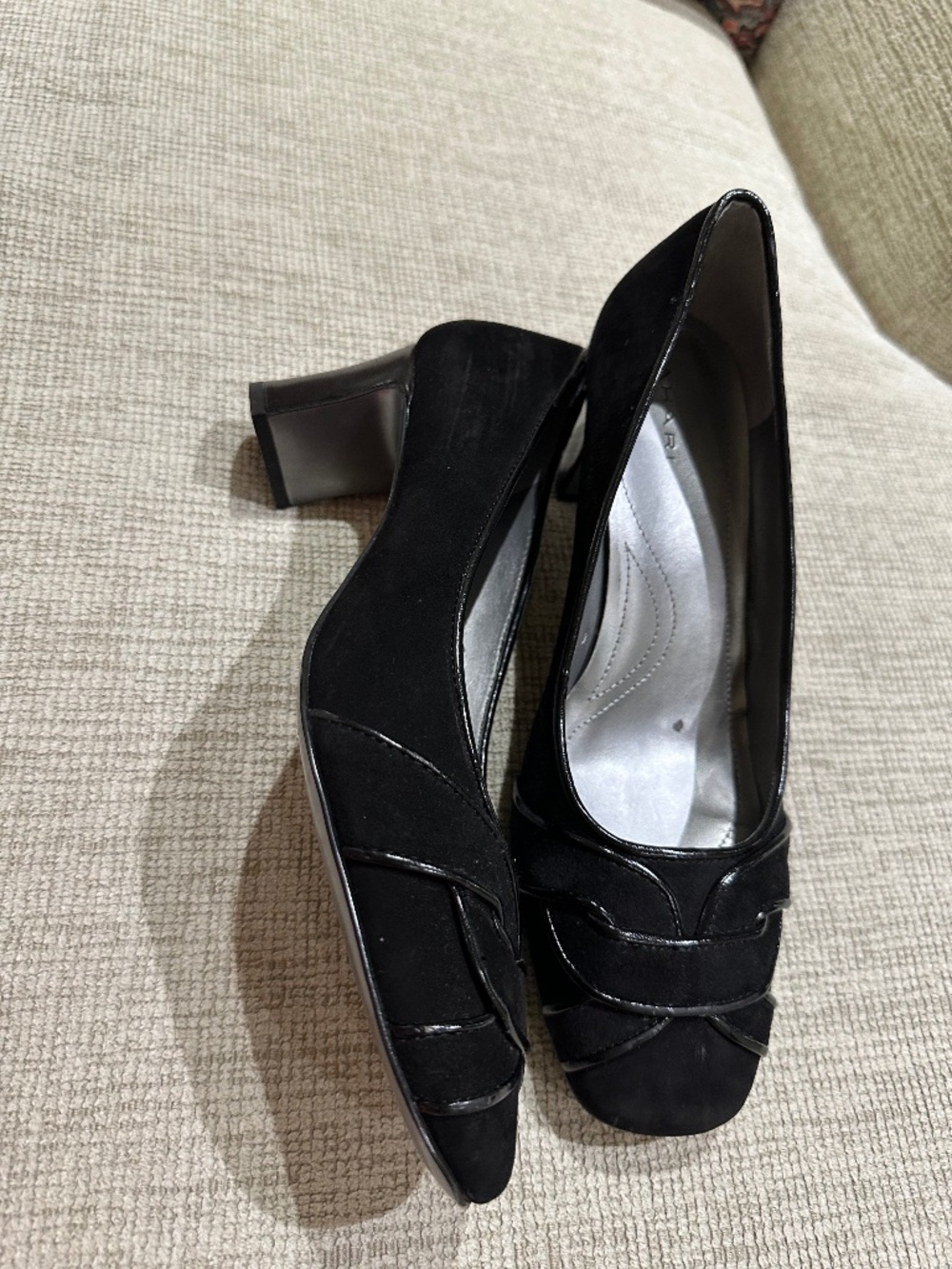 Elie Tahari Heels Shoes